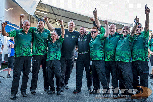 team celebrating in hockenheim